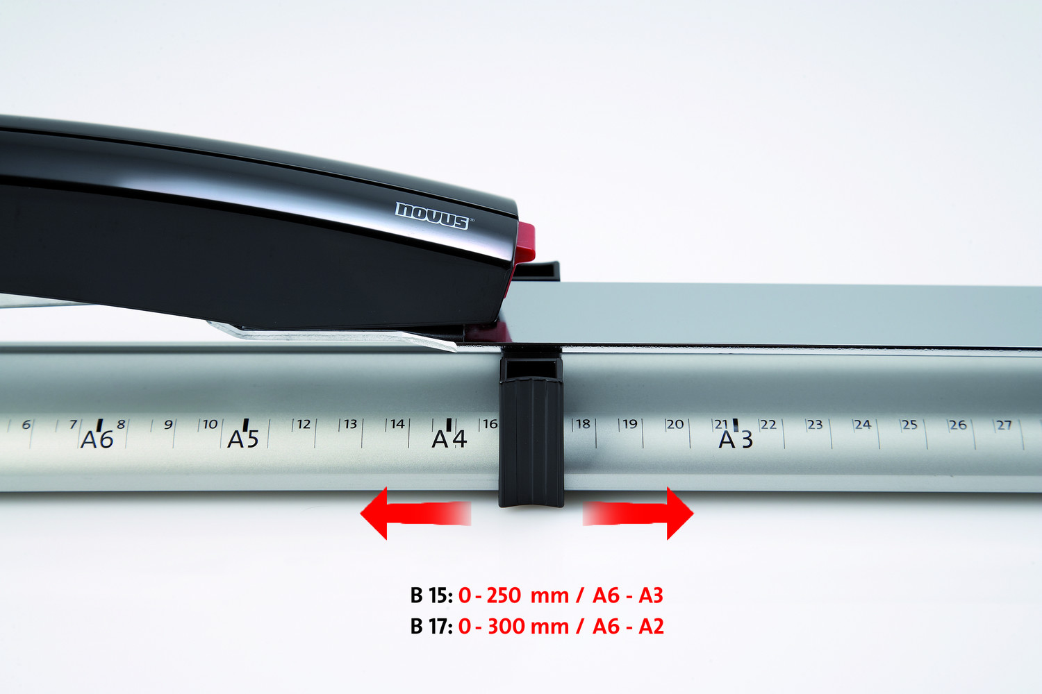 Das Langheftgerät NOVUS B 15 heftet DIN-Formate von A6 bis A3, die extra-große Einlegetiefe des NOVUS B 17 ermöglicht sogar das Heften von A2 Formaten.