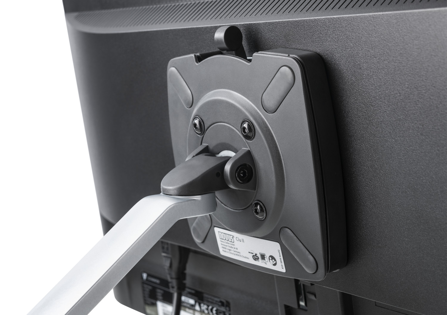 The high-quality, flat pivot joint offers almost unlimited freedom of movement, allowing monitors to be turned or tilted in any direction. Even large monitors are easy to handle and will stay securely in the adjusted position.