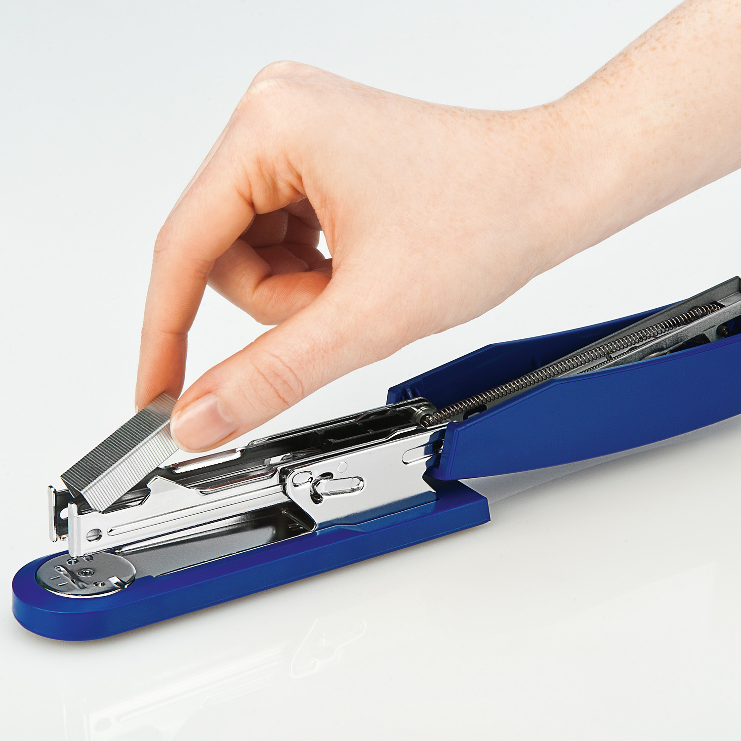 After tipping up the top of the stapler the staples can be inserted into the magazine.